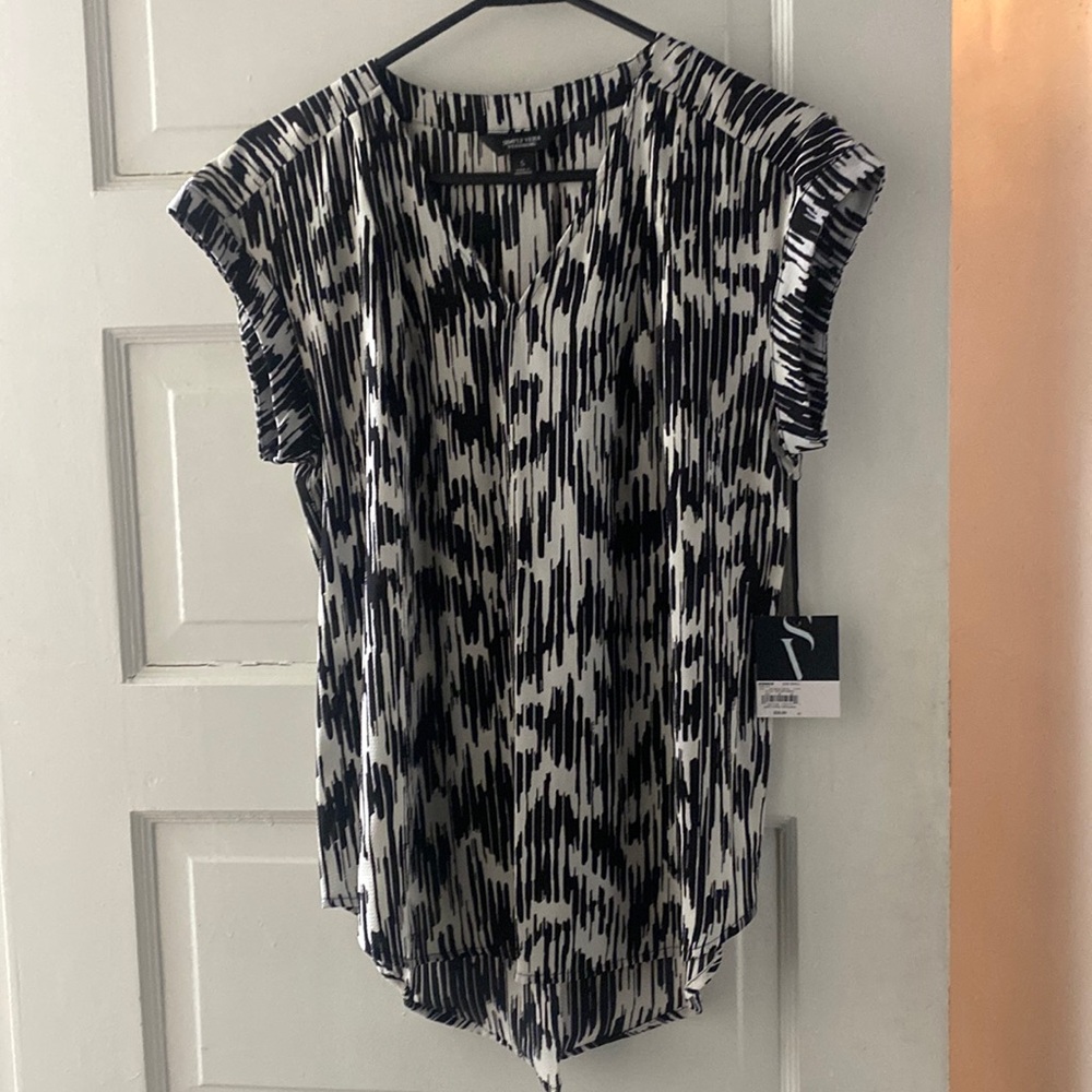 Simply vera Vera wang top